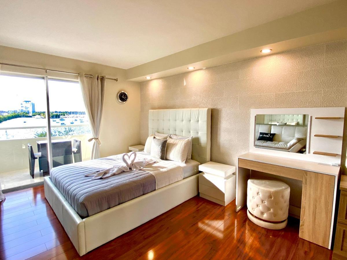 Modern Waterfront Apartment With Miami Skyline View, Free Parking 5 Mins Drive To Miami Beach Exteriör bild