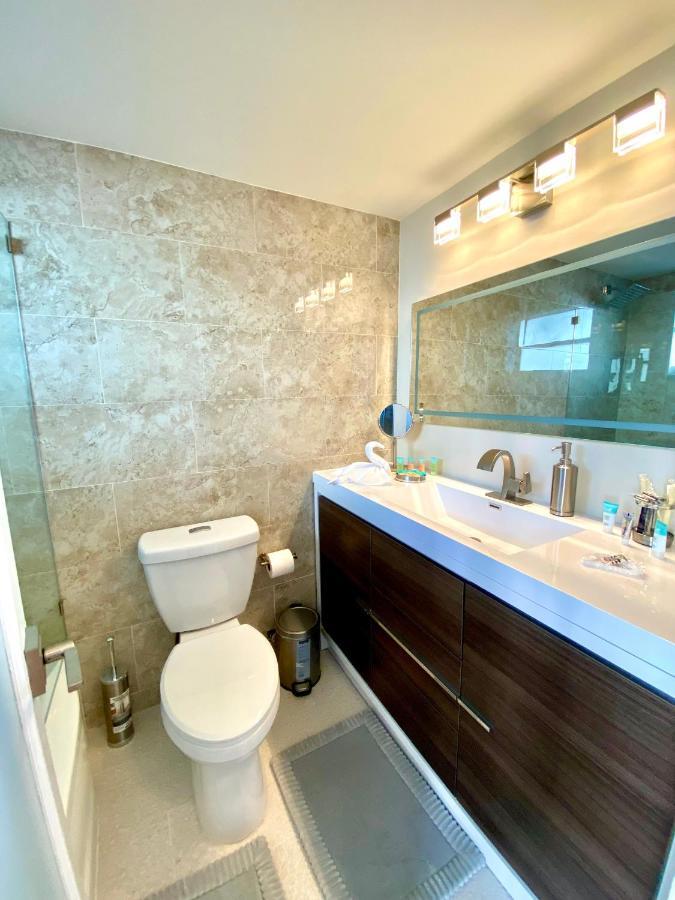 Modern Waterfront Apartment With Miami Skyline View, Free Parking 5 Mins Drive To Miami Beach Exteriör bild
