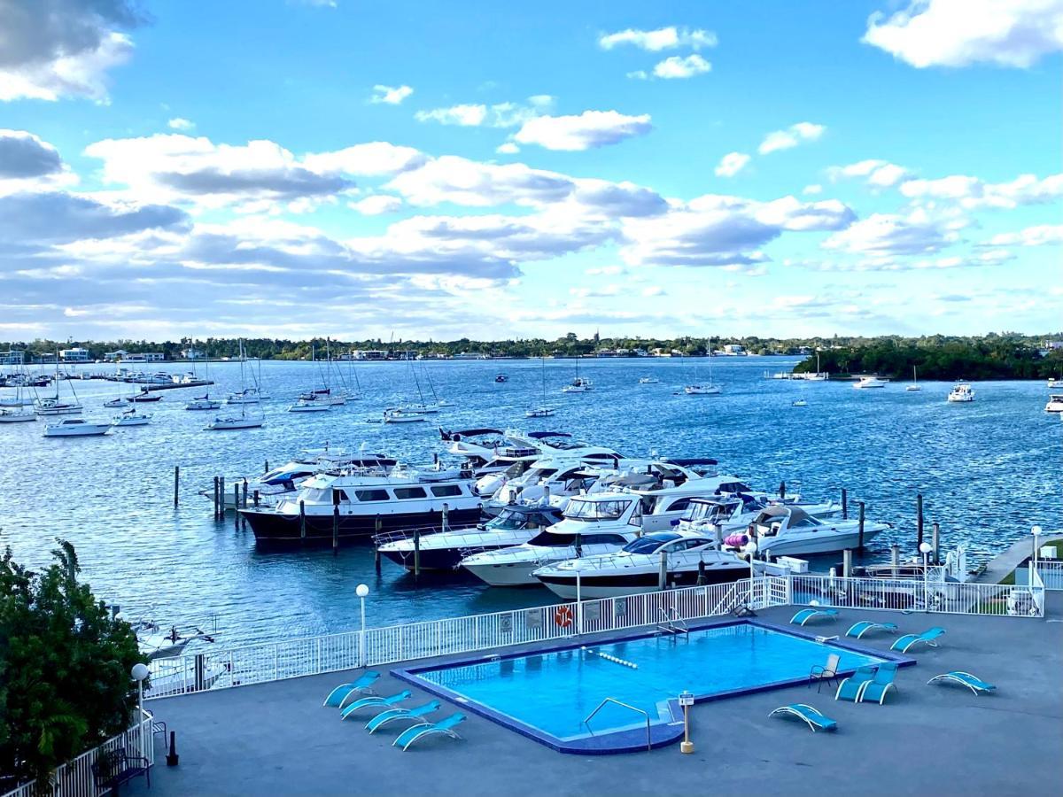 Modern Waterfront Apartment With Miami Skyline View, Free Parking 5 Mins Drive To Miami Beach Exteriör bild
