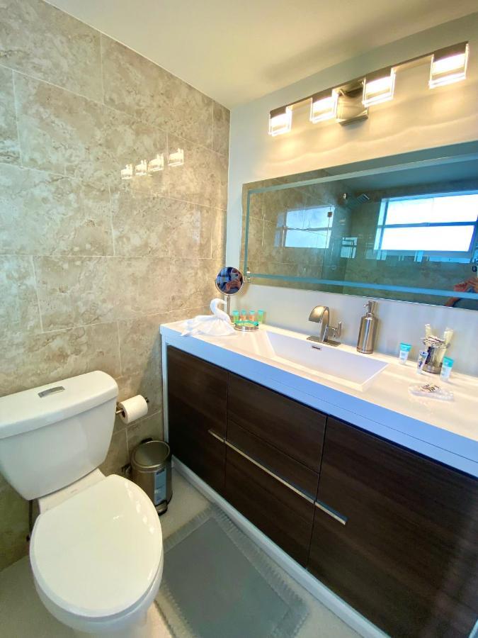 Modern Waterfront Apartment With Miami Skyline View, Free Parking 5 Mins Drive To Miami Beach Exteriör bild