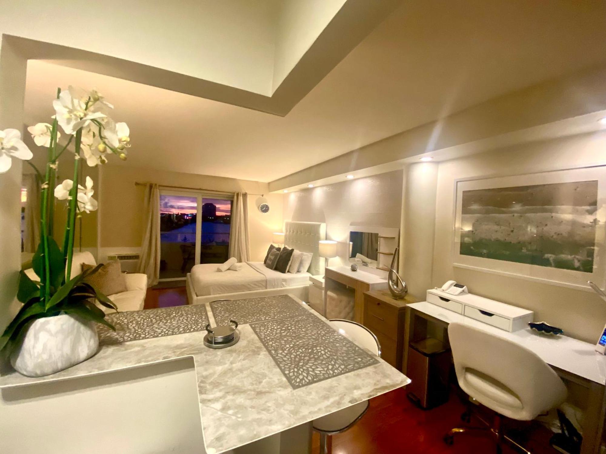 Modern Waterfront Apartment With Miami Skyline View, Free Parking 5 Mins Drive To Miami Beach Exteriör bild
